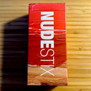 NudeSkin NudeStix mini kit - new never used